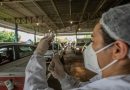 Em drive-thru mais de Mil pessoas são vacinadas contra Covid-19 em Ji-Paraná